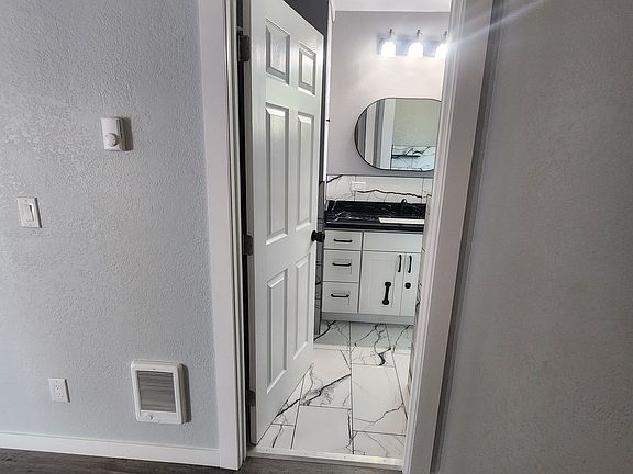 5th image of 22235 Military Rd S #B