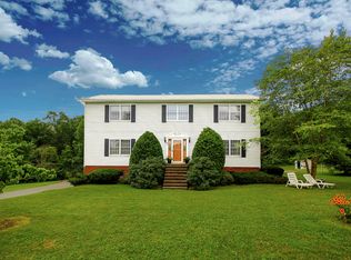 42 Hudson River Rd, Saugerties, NY 12477