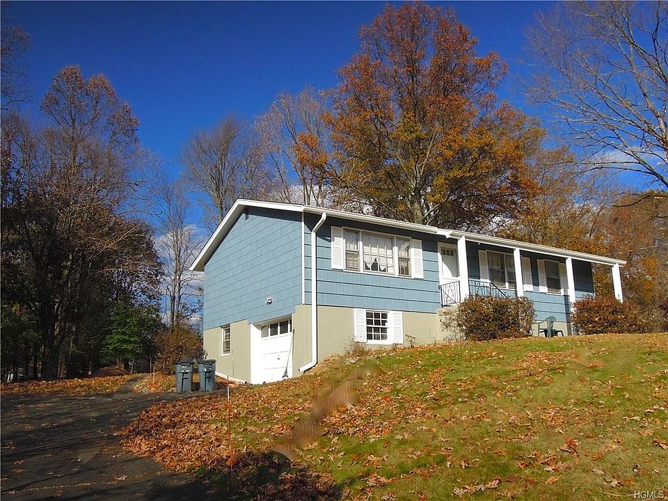 1st image of 16 Heather Dr