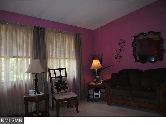 4th image of 405 Clover Leaf Pkwy NE