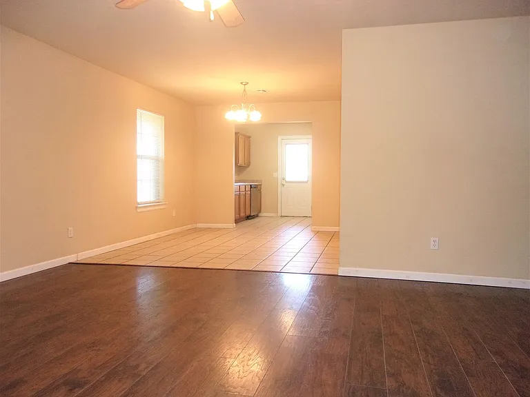 637 NW 109th St — Photo 14