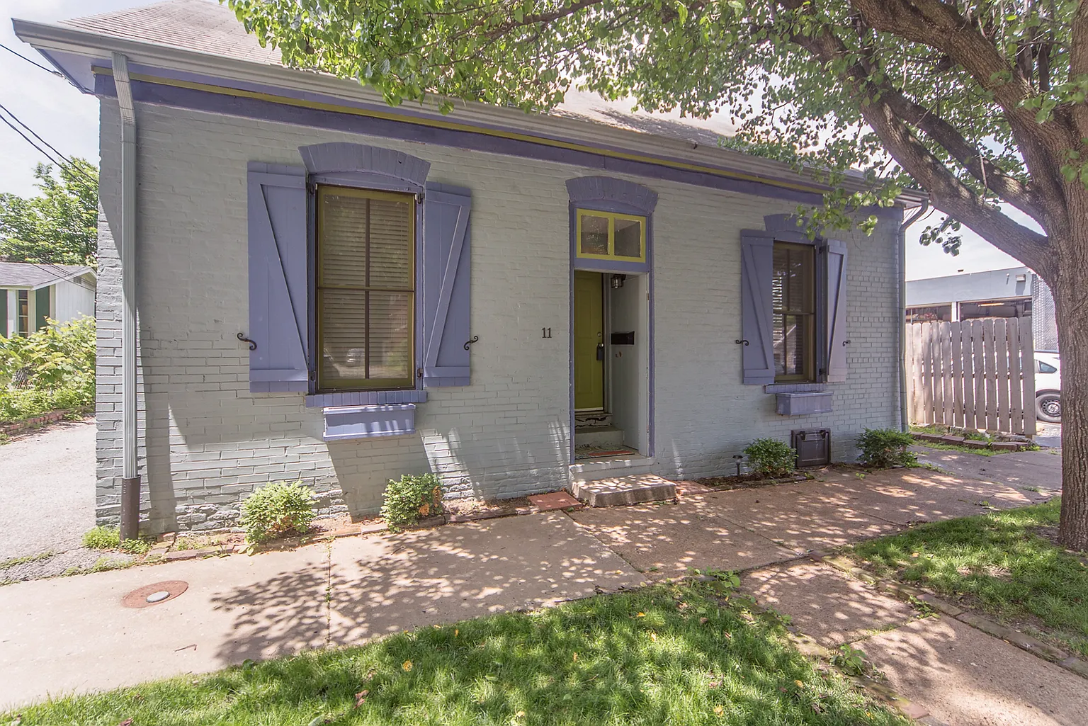 11 S Oak St photo 1