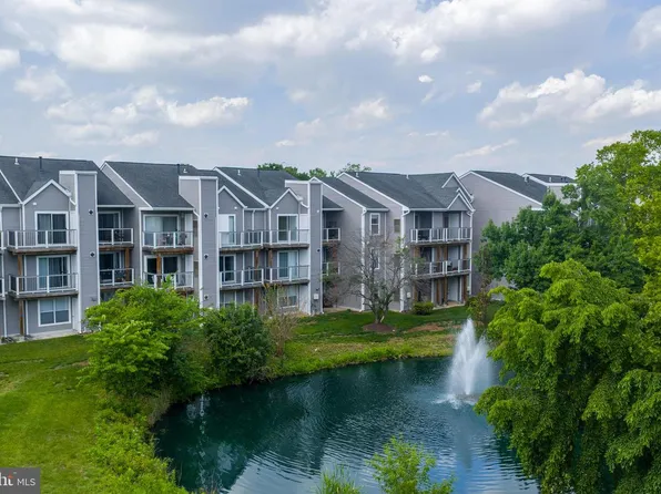 20604 Cornstalk Ter Unit 301, Ashburn, VA 20147