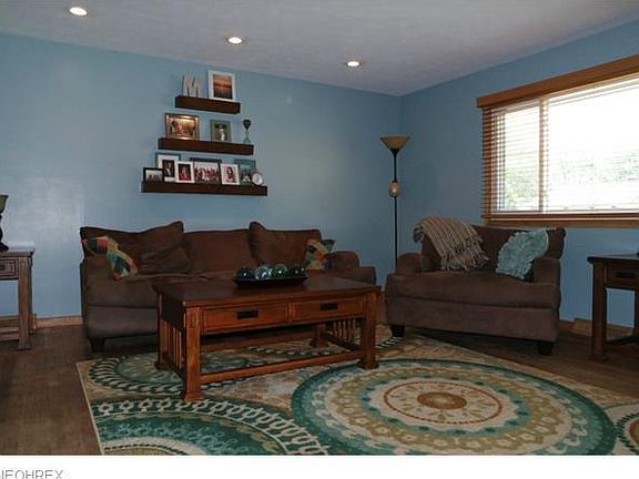 2nd image of 7427 Larkspur Dr