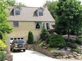 3527 Willett Rd, Pittsburgh, PA 15227