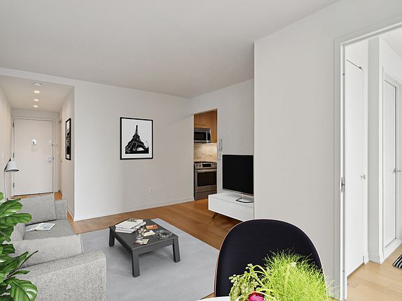 4th image of 1 Columbus Pl APT S8e
