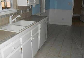 4th image of 111 Maple Creek Dr