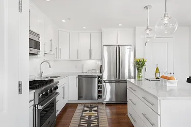 Sold by Space Marketing Shop