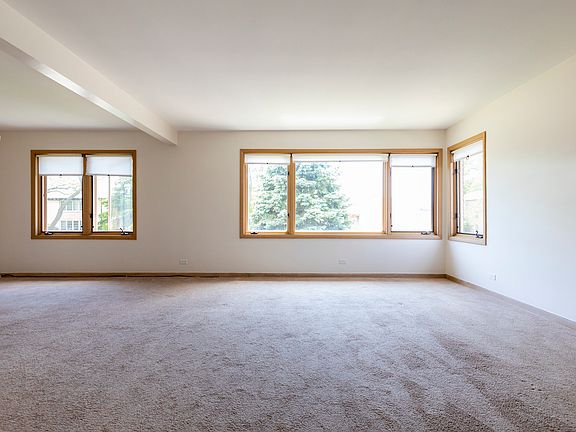 3rd image of 3326 W Columbia Ave #2