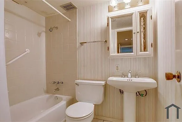 12806 Midway Rd #2020 — Photo 16