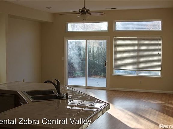 4th image of 2506 Saxon Way