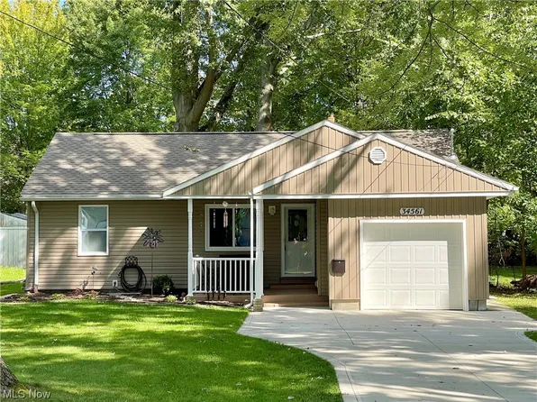 34561 Roberts Rd, Eastlake, OH 44095