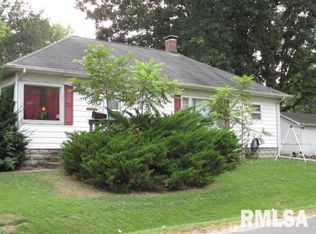730 N Beech St, Centralia, IL 62801