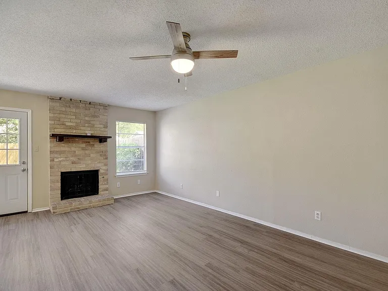 418 Linden St #A — Photo 6