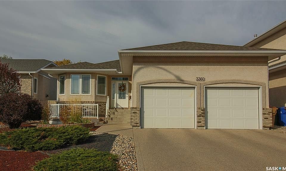 1st image of 3360 Windsor Park Cres