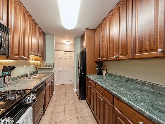 5th image of 1501 E Churchill Dr APT 106
