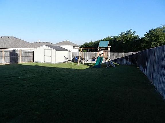 3rd image of 6913 Brookglen Ln