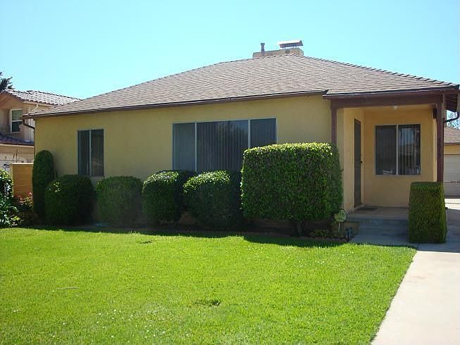1st image of 5615 N Willard Ave #A