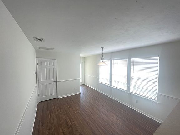 5th image of 3757 NW 27th St