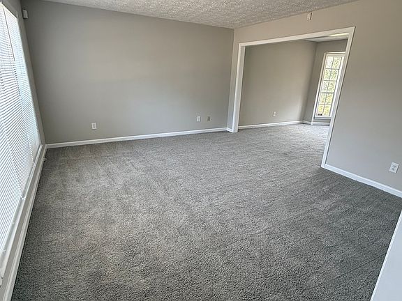 3rd image of 4144 Pinehurst Valley Dr