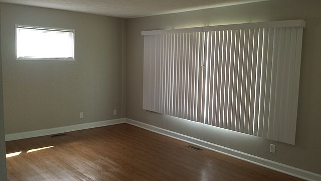 2nd image of 1010 Ramona Ter