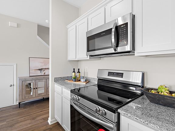 7th image of this home
