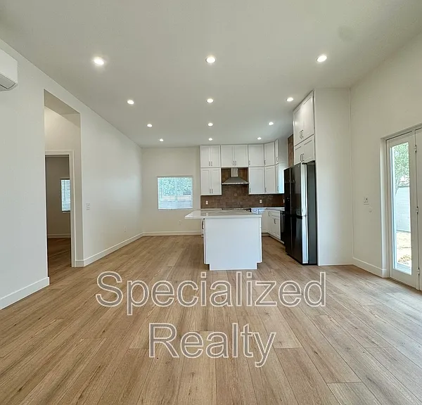 1135 Scofield Dr #A — Photo 3