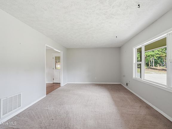 4th image of 110 Toole Circle