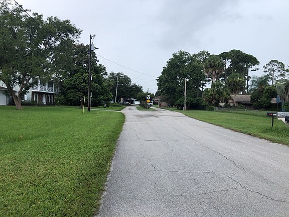 4th image of 2456 Lydia Way