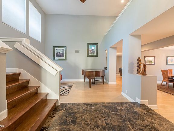 5th image of 5022 Evanwood Ave