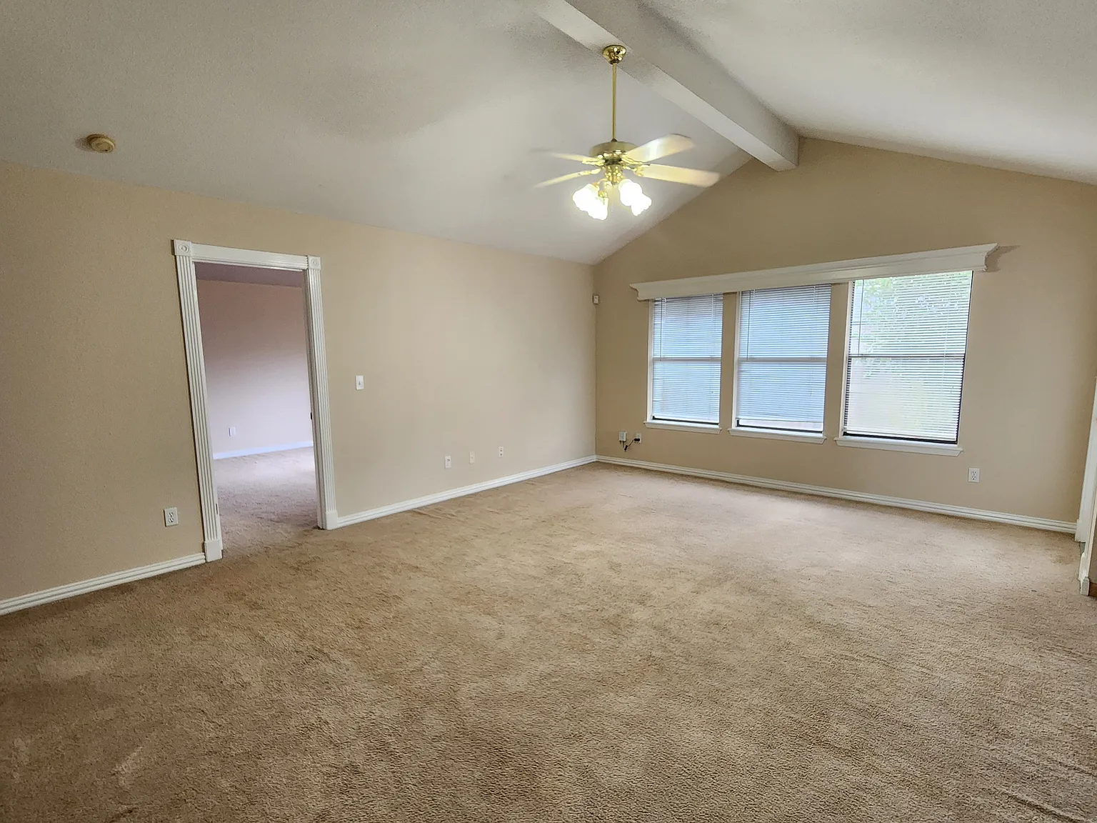 Wolverine Dr, 7933 - 1 — Photo 3