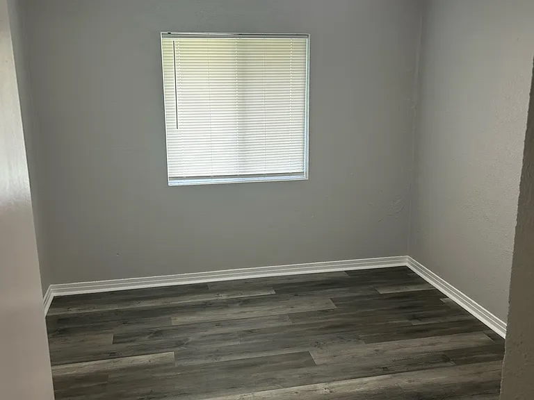 618 S Hunter St #3 — Photo 2