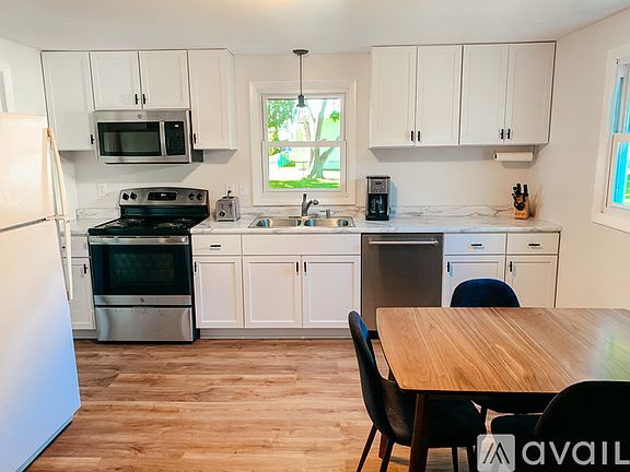 2nd image of 343 Manchester Dr