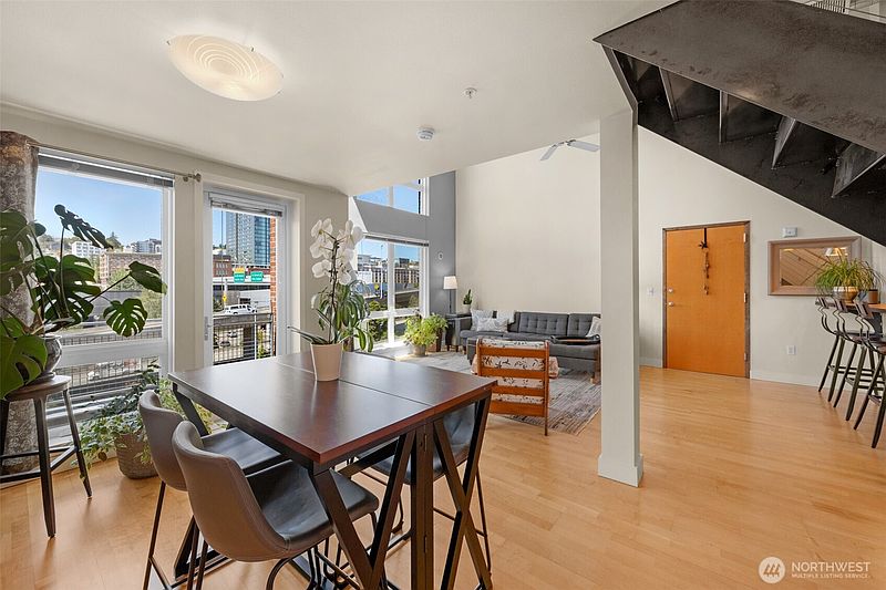 4th image of 1705 Dock Street #558