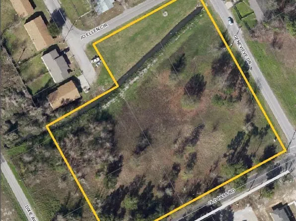 4700 Old Pass Rd, Gulfport, MS 39501