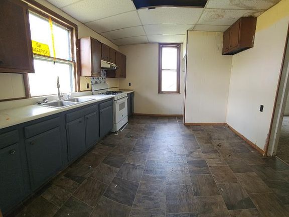 4th image of 264 Euclid St