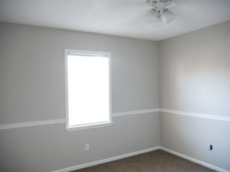 3348 Summit Chase Dr — Photo 32