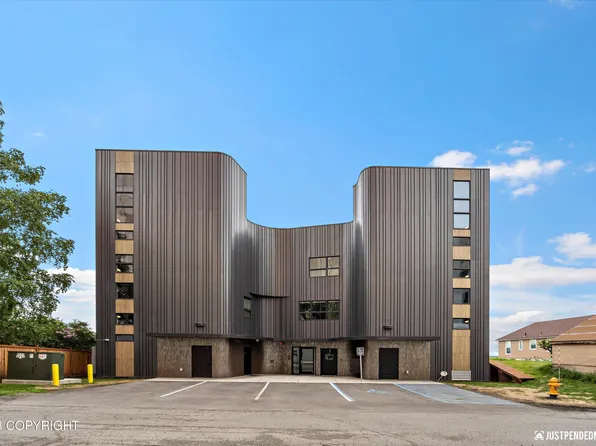 528 Coastal Pl #3, Anchorage, AK 99501