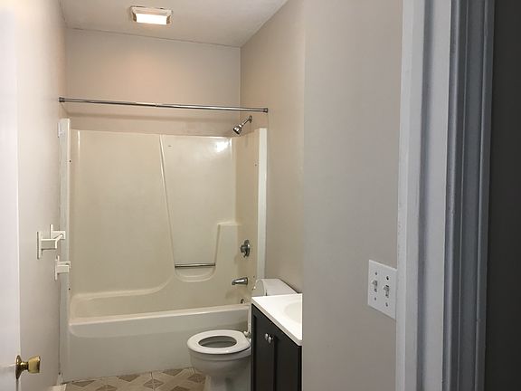 4th image of 87 East St APT 2