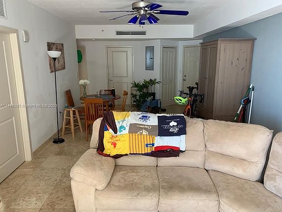 3rd image of 170 SE 14th St APT 2404