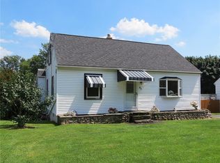 68 Garden Dr, Rochester, NY 14609