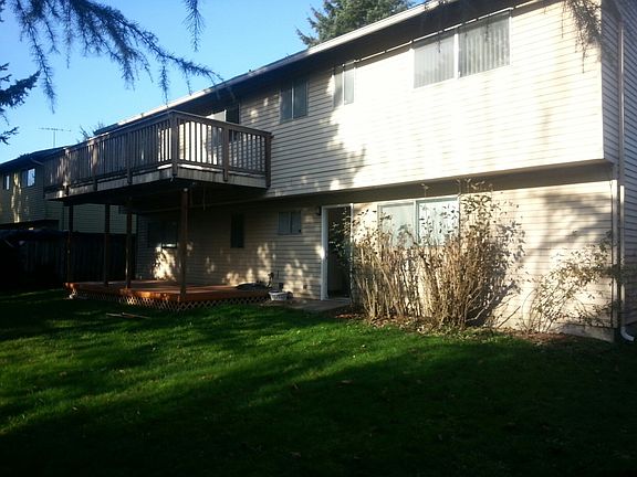 3rd image of 4410 126th Pl NE