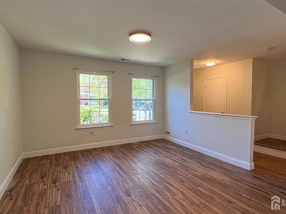 2nd image of 288 Constitution Cir