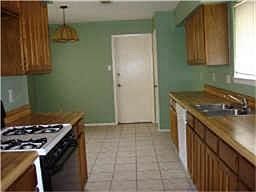 5th image of 18810 Oak Bower Dr