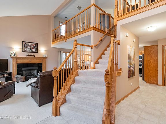 2nd image of 17952 Upland Dr