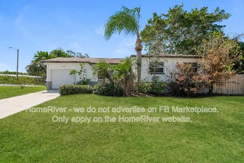 3 bed, 2.0 bath, 1104 sqft, $2,490 — Photo 1