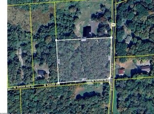 265 N Smith Rd, Waymart, PA 18472