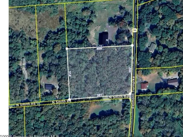 265 N Smith Rd, Waymart, PA 18472
