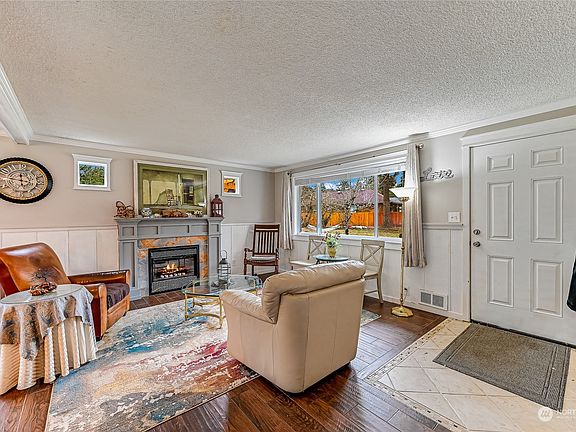 5th image of 20817 E 175th Street E