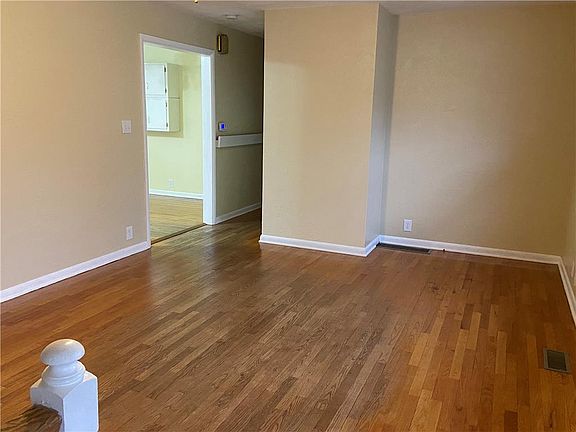4th image of 2213 S 28th St